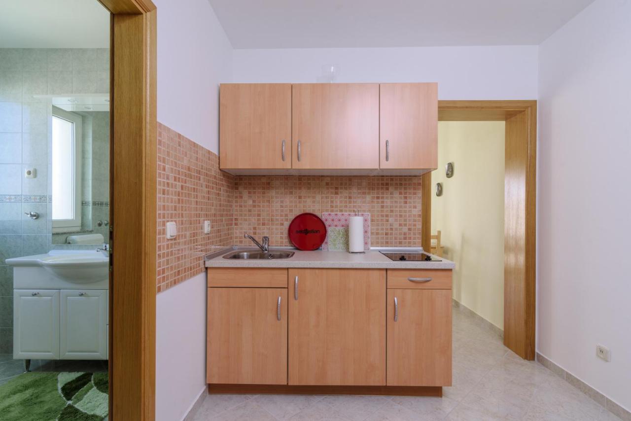 Apartmani Emil Trogir Ngoại thất bức ảnh