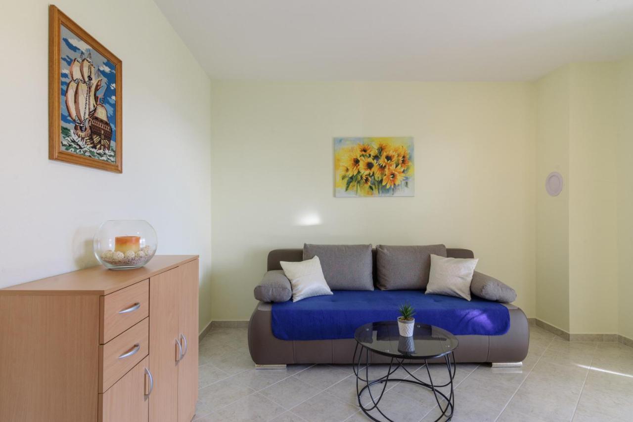 Apartmani Emil Trogir Ngoại thất bức ảnh