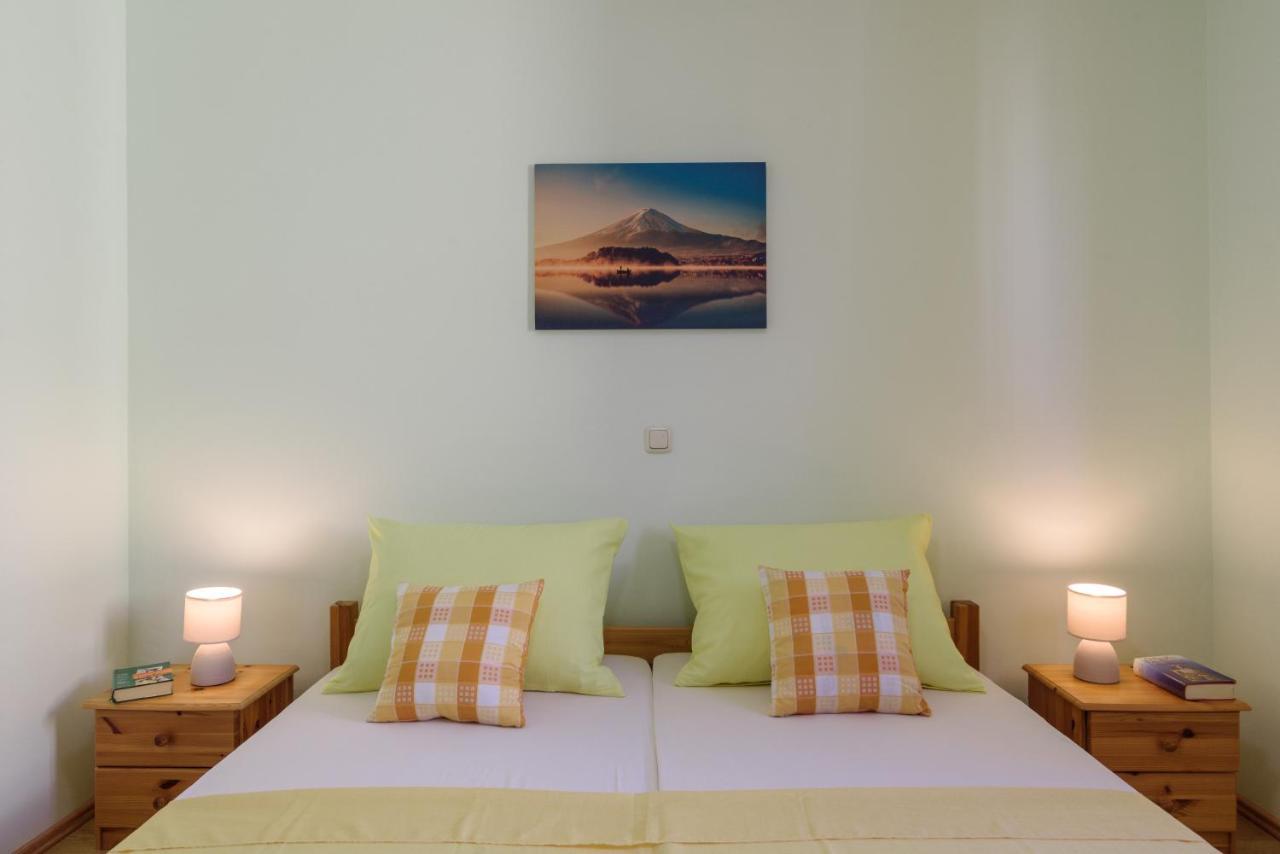 Apartmani Emil Trogir Ngoại thất bức ảnh