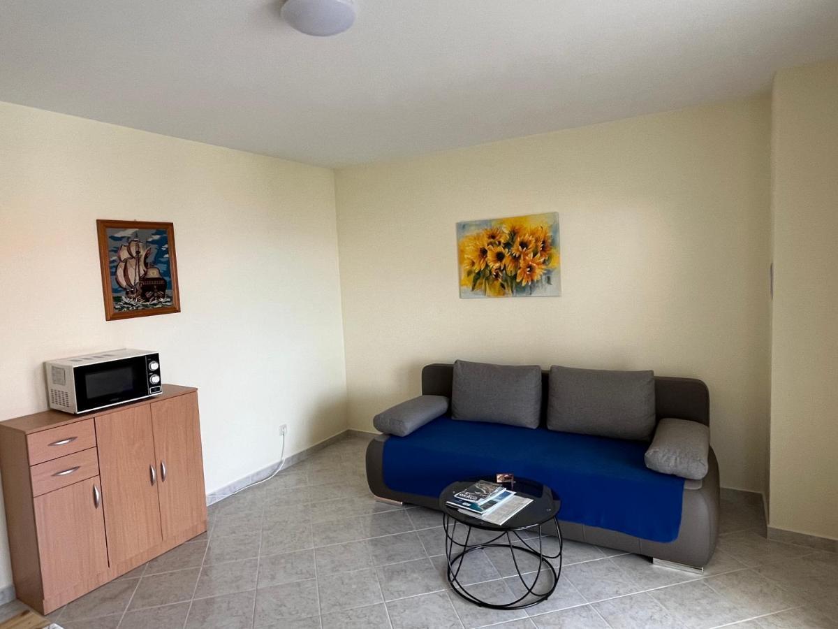 Apartmani Emil Trogir Ngoại thất bức ảnh